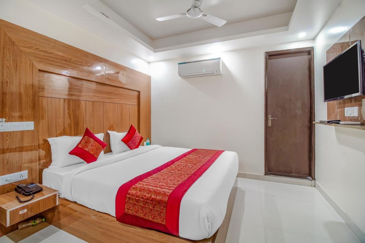 Hotel Classic Paradise New Delhi Exterior foto