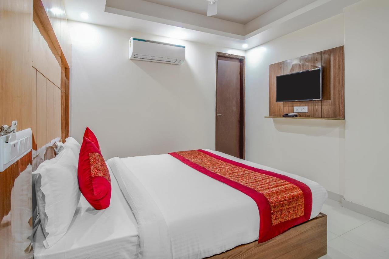 Hotel Classic Paradise New Delhi Exterior foto